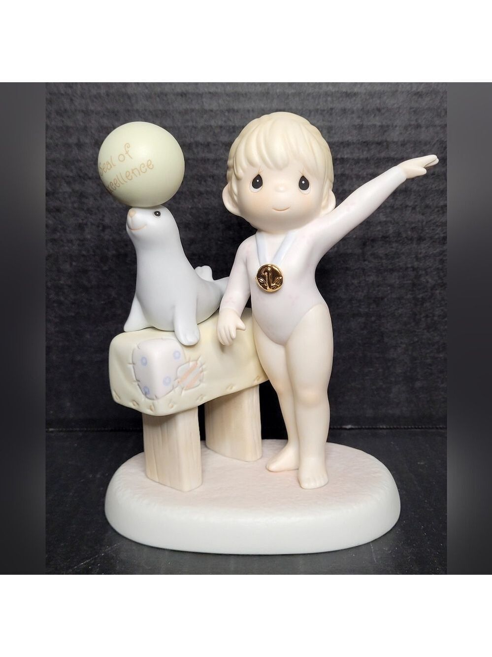 1997 Precious Moments Figurine - Faith Is The Victory #283592